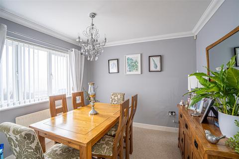 4 bedroom detached house for sale, Welton Rise, St. Leonards-On-Sea