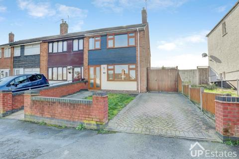3 bedroom end of terrace house to rent, Hill Street, Bedworth