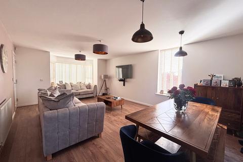 4 bedroom detached house for sale, Boothshall Way, Manchester M28