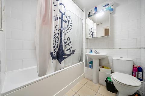2 bedroom apartment for sale, Woods Road, Peckham