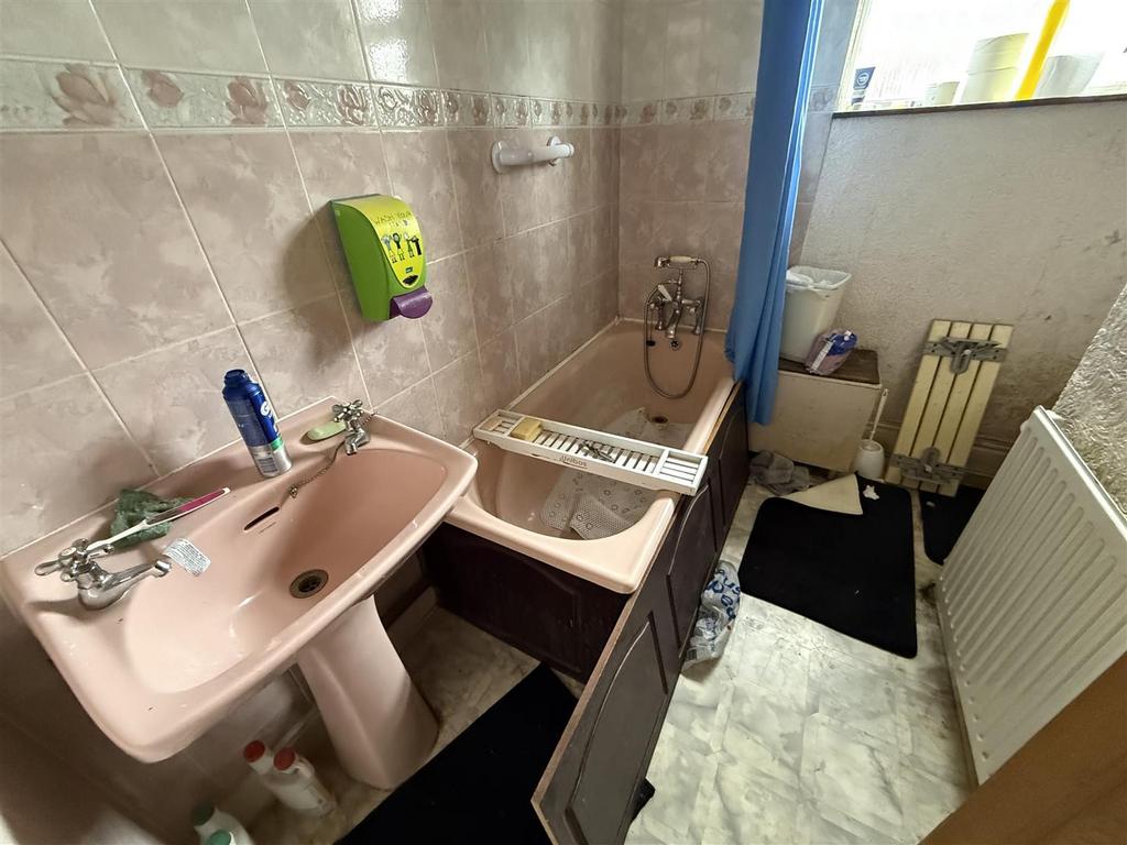 Bathroom.jpeg