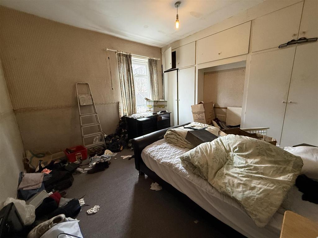 Bedroom 1.jpeg