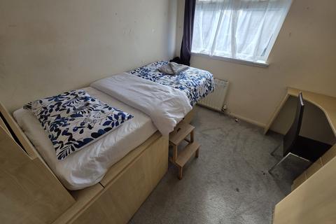 1 bedroom in a house share to rent, Bonnington Walk, Bristol, BS7