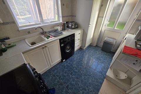1 bedroom in a house share to rent, Bonnington Walk, Bristol, BS7
