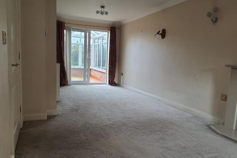 3 bedroom house to rent, Wickstead Avenue, Luton, LU4