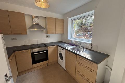 undefined, Carnavon Road | Meads Court | E15