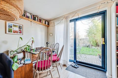 undefined, Broadfields, Littlemore, Oxford