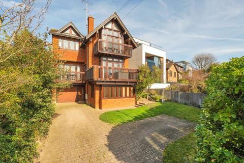 6 bedroom semi-detached house for sale, Cottenham Park Road, London SW20