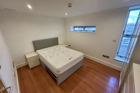 1 bedroom apartment to rent, City Lofts, Cardiff CF24
