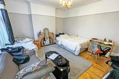 3 bedroom character property for sale, Bretonside, PLYMOUTH