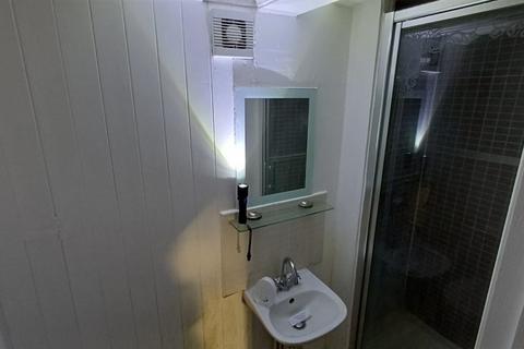 1 bedroom flat for sale, Fordwych Road, LONDON