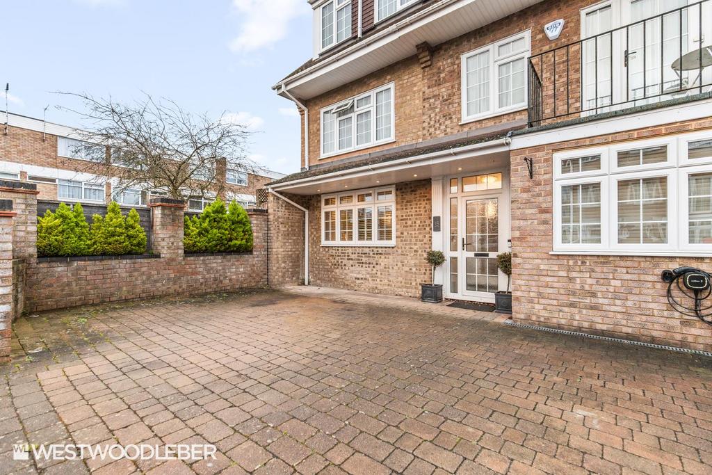 Taylors Avenue 64.jpg