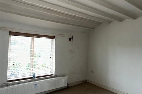 undefined, Ffordd Corwen, Treuddyn, MOLD