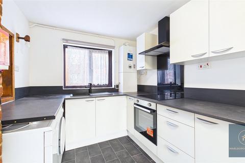 2 bedroom property to rent, Linton Gardens, Beckton, London, E6