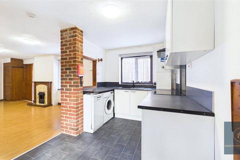 2 bedroom property to rent, Linton Gardens, Beckton, London, E6