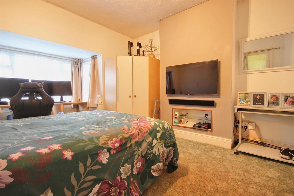 Bedroom 1 (front)