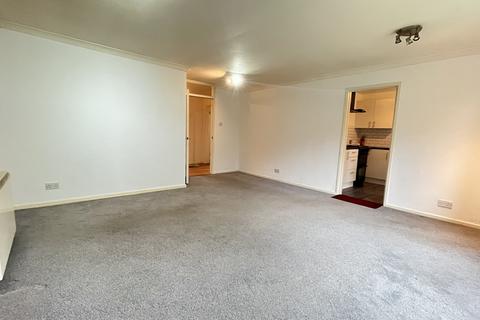 2 bedroom ground floor flat for sale, Park Court Langer Road, Felixstowe IP11