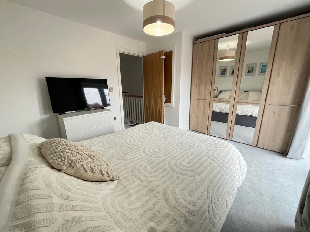 Bedroom 1b