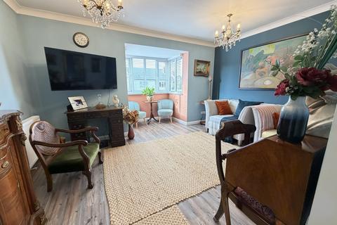 2 bedroom flat for sale, The Gables, 57 Tomline Road, Felixstowe IP11