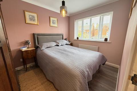2 bedroom flat for sale, The Gables, 57 Tomline Road, Felixstowe IP11
