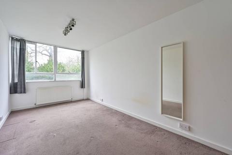 3 bedroom flat for sale, Putney Hill, Putney, London, SW15