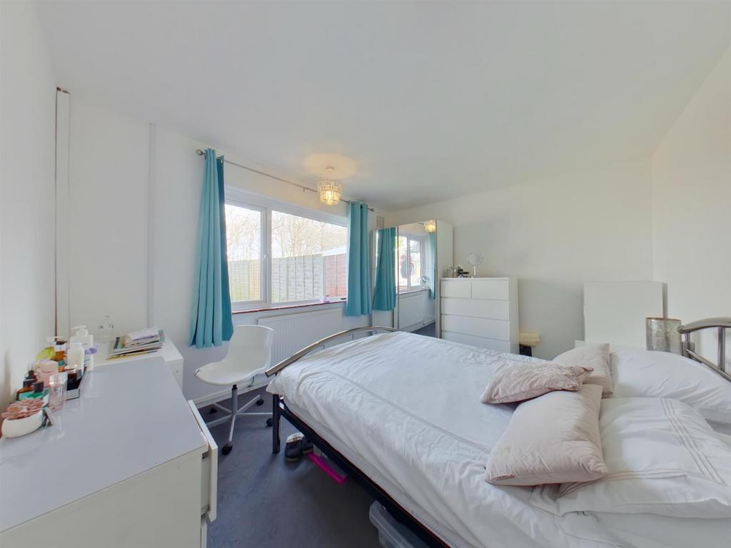 Bed 1