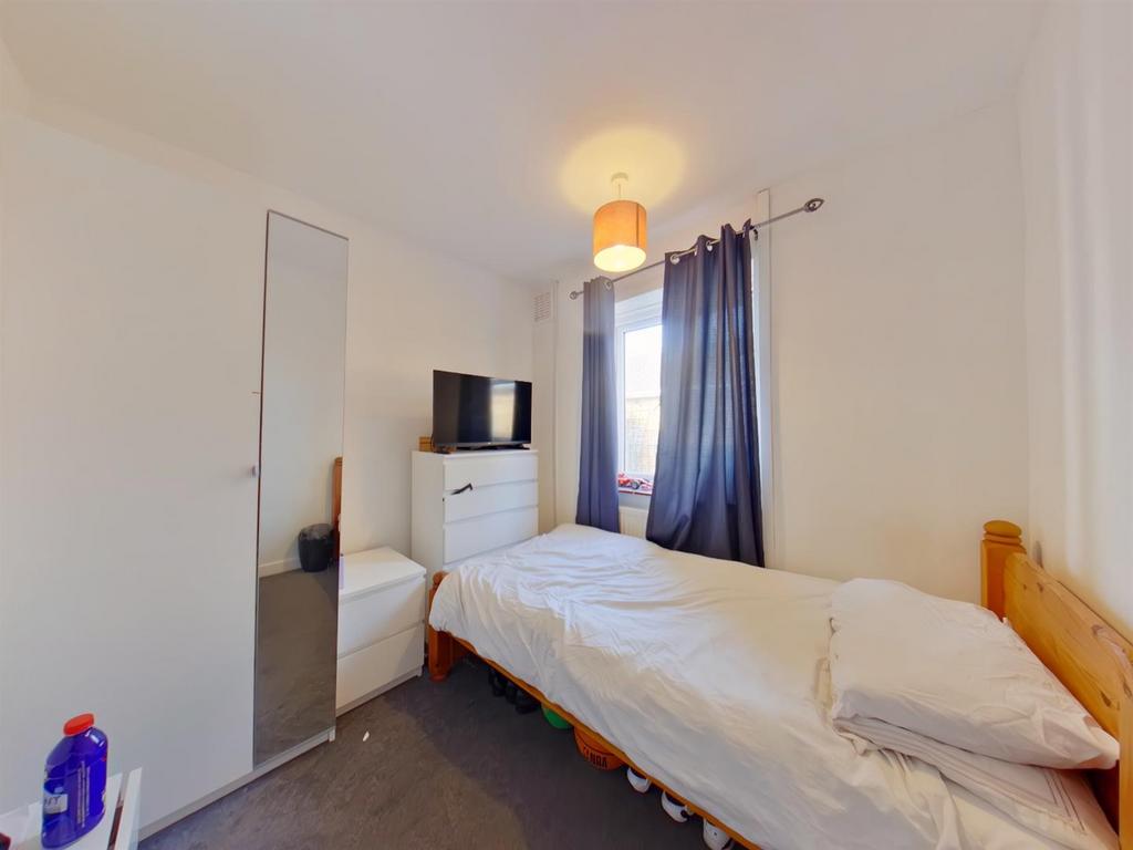 Bed 3