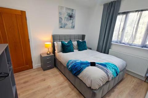 undefined, All Bills Included, Ensuite, Double Room, Cambridge Road, IG3