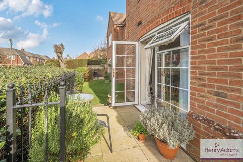 undefined, King George Avenue, Petersfield, GU32