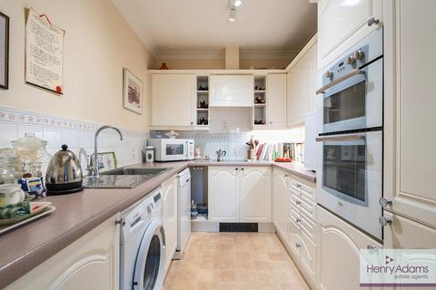 undefined, King George Avenue, Petersfield, GU32