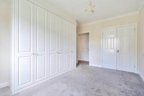 1 bedroom flat for sale, King George Avenue, Petersfield, GU32