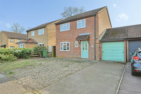 3 bedroom link detached house for sale, Hillfields, Dereham