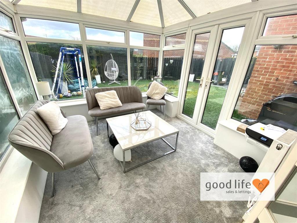 20260224 135518966 i OS28 AYLESDBURYDRIVE.jpg