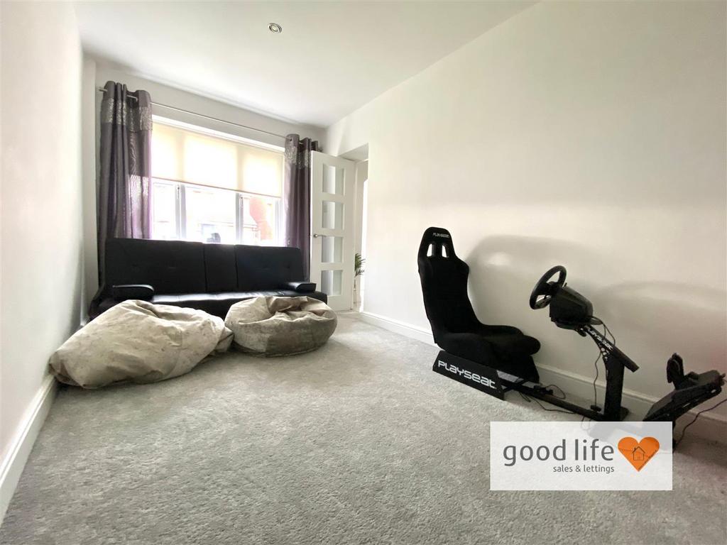 20260224 135114479 i OS28 AYLESDBURYDRIVE.jpg