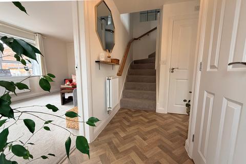 undefined, Osprey Place, Newent