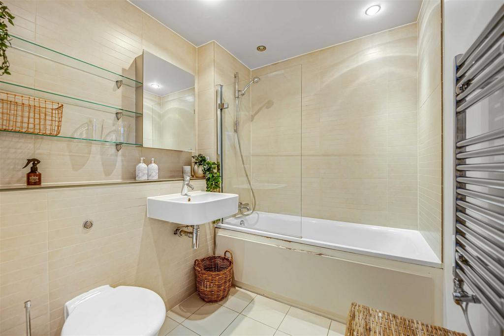 Bathroom,  Lurline Gardens, Battersea