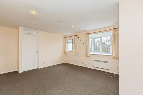 1 bedroom flat for sale, Intalbury Avenue, Aylesbury