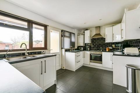 undefined, Weavers Way, Ashford, Kent, TN23