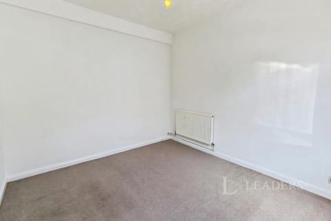 3 bedroom terraced house to rent, Moorland Road, PO1
