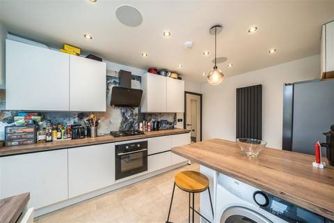 Cavendish Mansions, London SW12