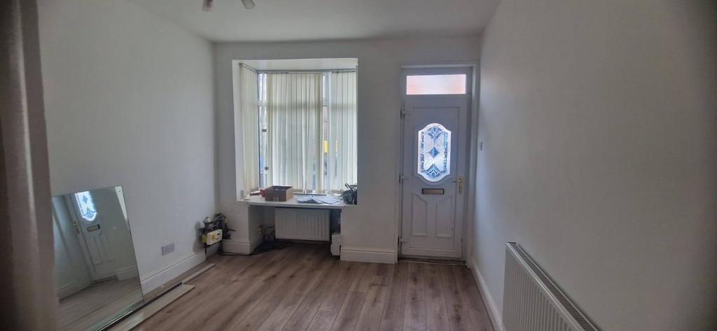Terraced house to rent Havelock Road, Greet B11