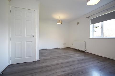 2 bedroom flat to rent, Chapelcross Avenue, Airdrie