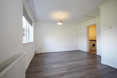 2 bedroom flat to rent, Chapelcross Avenue, Airdrie