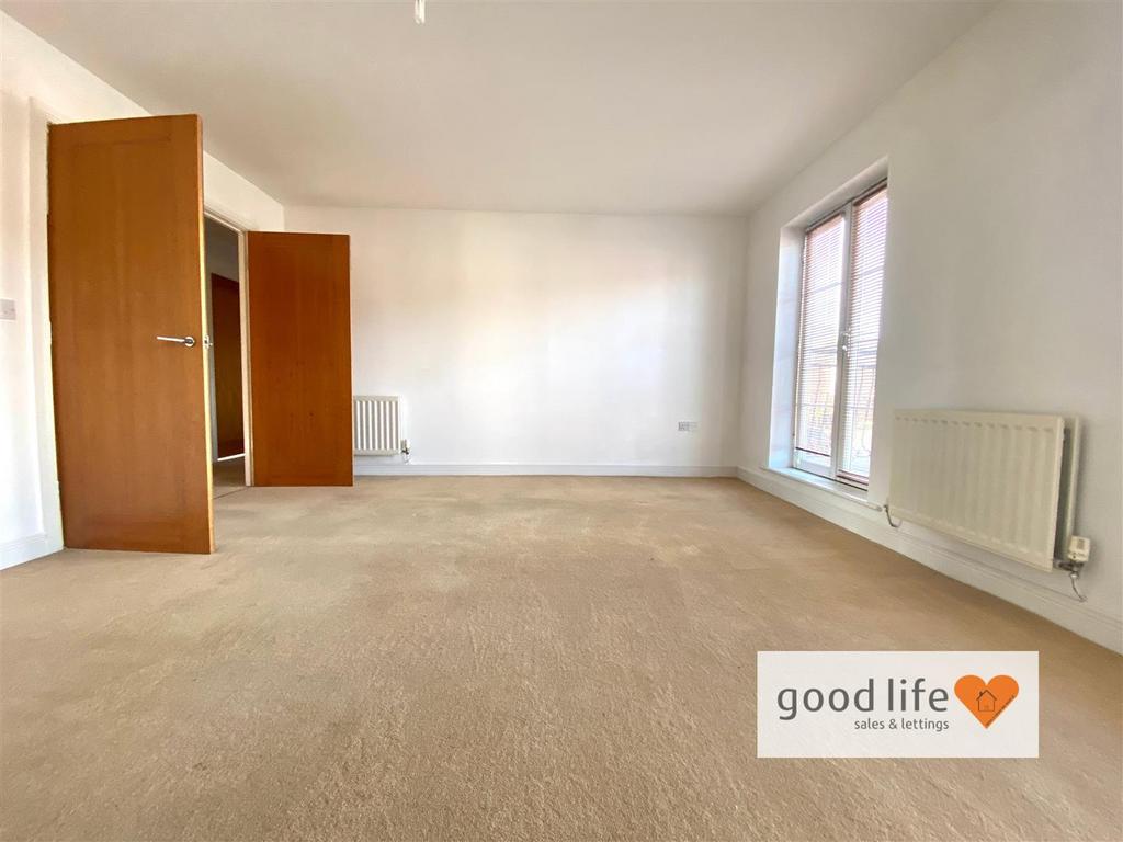 20260225 114252170 i OS129 AYLESFORDMEWS.jpg