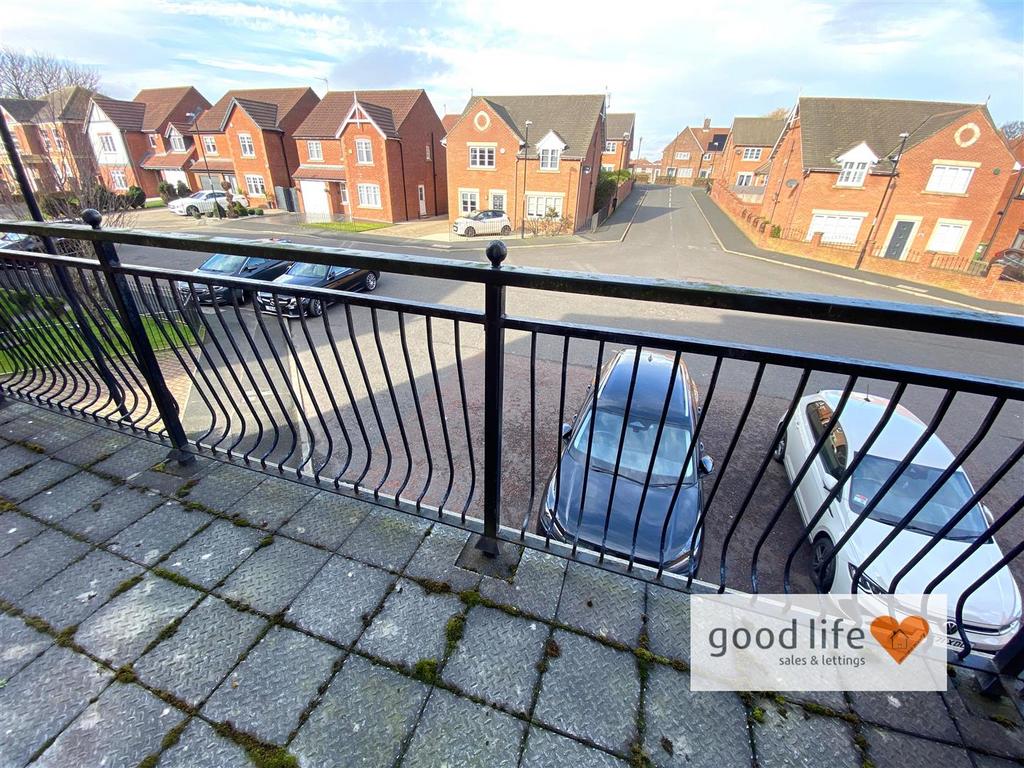 20260225 114222715 i OS129 AYLESFORDMEWS.jpg
