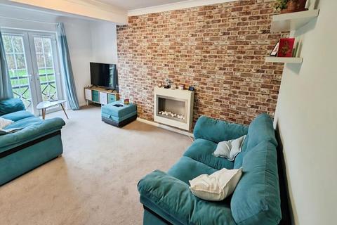 2 bedroom duplex for sale, Hay Leaze, Yate, South Gloucestershire