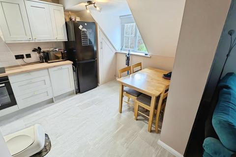 2 bedroom duplex for sale, Hay Leaze, Yate, South Gloucestershire