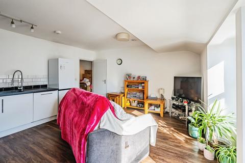 2 bedroom flat for sale, Clinton Lane, Seaford