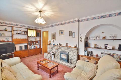 3 bedroom end of terrace house for sale, Belmont, Slough