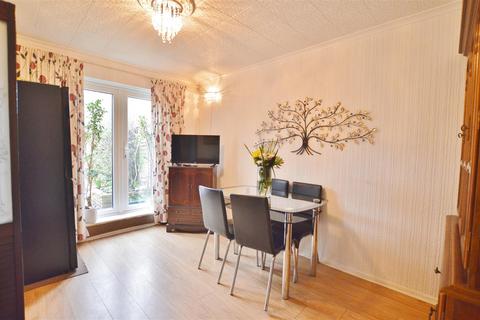 3 bedroom end of terrace house for sale, Belmont, Slough